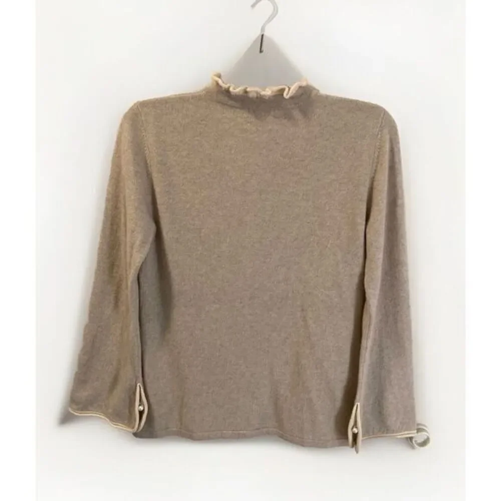 Cortland Park Cashmere Sweater‎ Beige Ruffle Neck Pearl Buttons Sz M Coquette - Picture 9 of 9